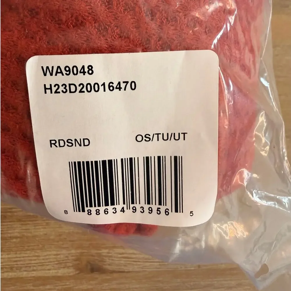 Beyond Yoga Infinity Scarf Brick Red Soft Cozy Yoga Athletic Accessory NWT Gift